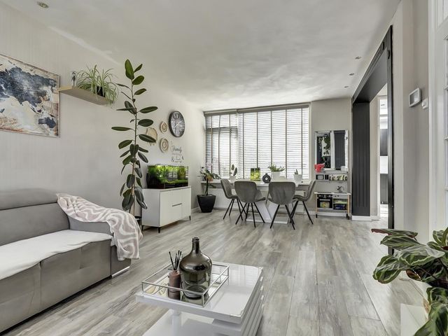 Witte de Withstraat 12, De Lier