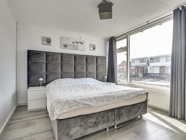 Witte de Withstraat 12, De Lier