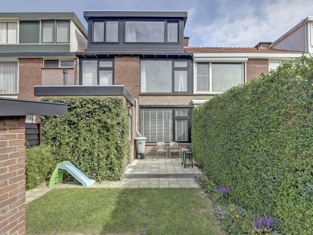 Witte de Withstraat 12, De Lier