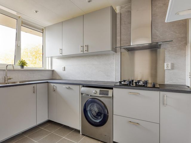 Meyenhage 372, Rotterdam