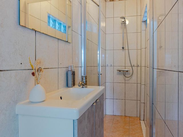 Zwijndrechtsestraat 25, Rotterdam