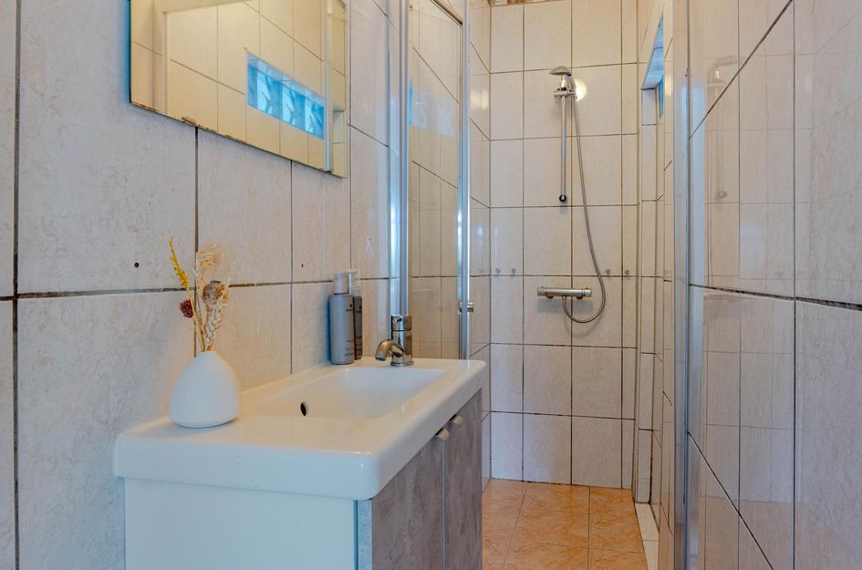 Zwijndrechtsestraat 25