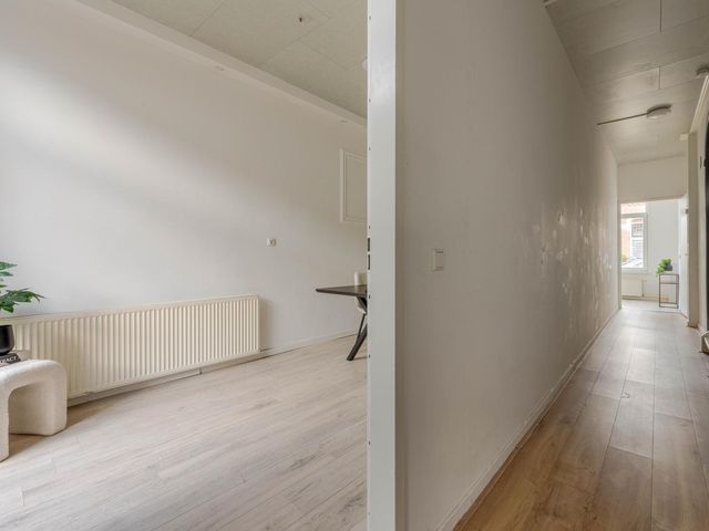 Zwijndrechtsestraat 25, Rotterdam