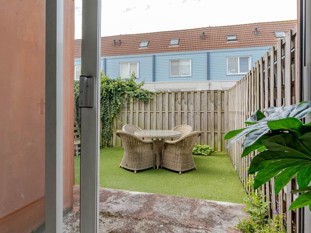 Zwijndrechtsestraat 25, Rotterdam