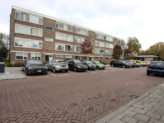 Raadhuisstraat 25, Rozenburg