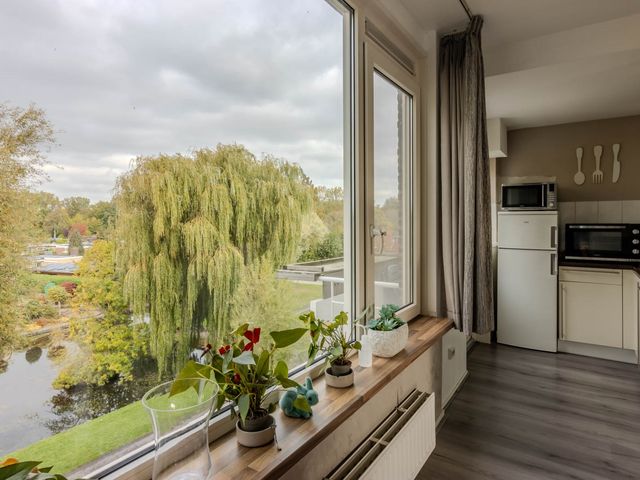 Raadhuisstraat 25, Rozenburg