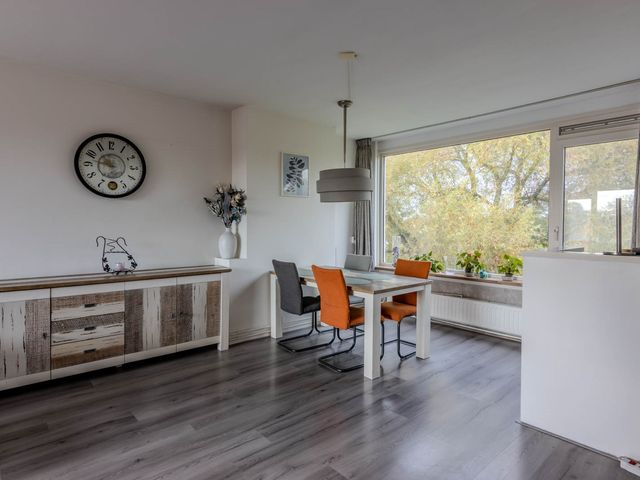 Raadhuisstraat 25, Rozenburg