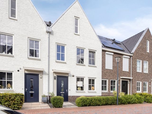 Forel 7, Veenendaal
