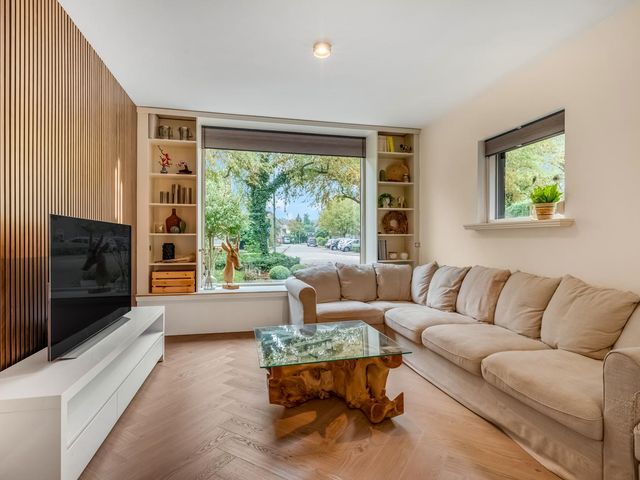 Kennedysingel 55, Winssen
