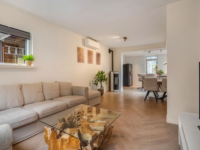 Kennedysingel 55, Winssen