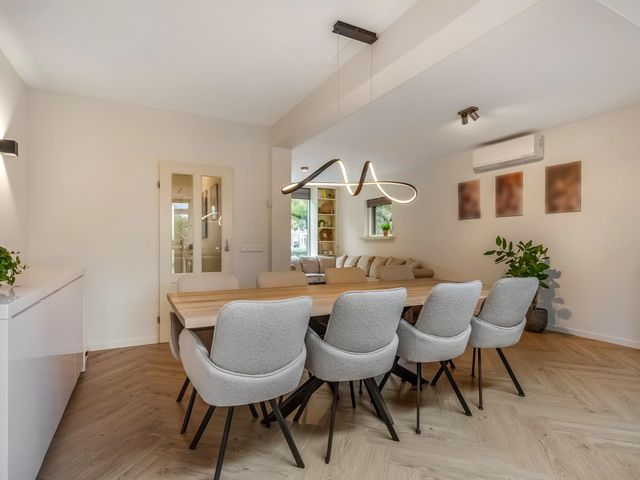 Kennedysingel 55, Winssen