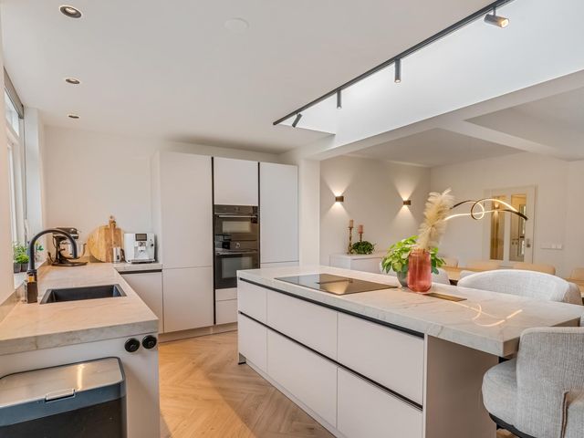 Kennedysingel 55, Winssen