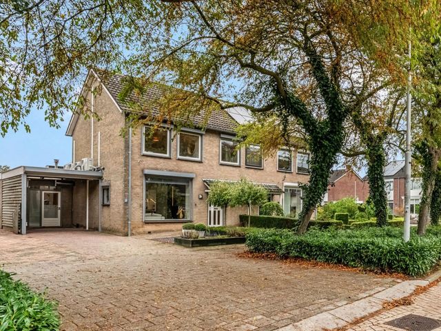 Kennedysingel 55, Winssen