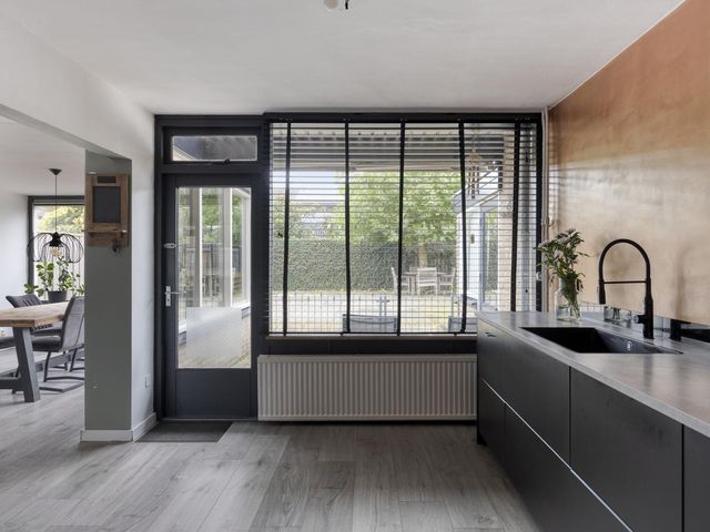 Montgomerylaan 3, Weurt
