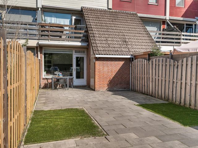 Perengaarde 43, Zoetermeer