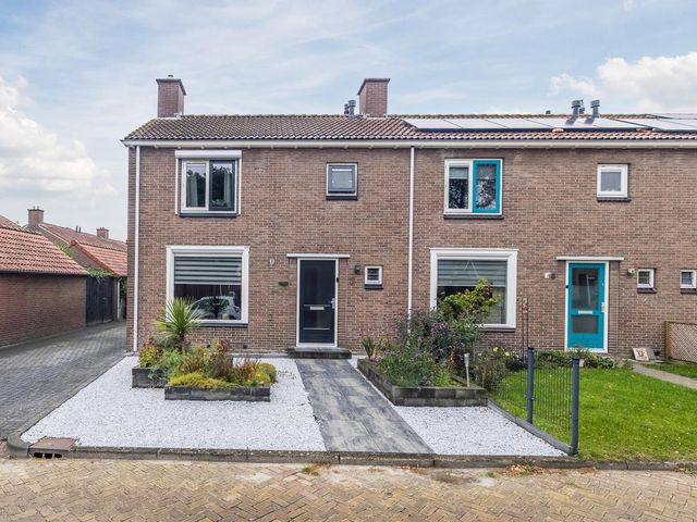 Veldkampstraat 10, Hollandscheveld