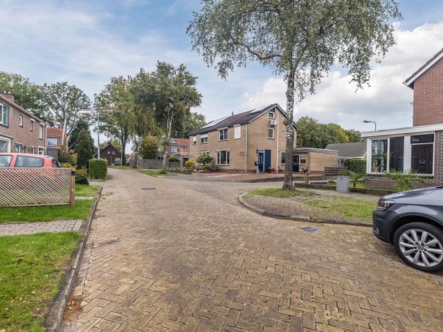 Veldkampstraat 10, Hollandscheveld