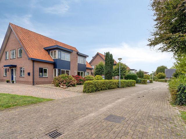 Voorweem 1, Valburg