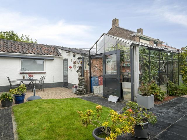Irenestraat 20, Kloosterzande