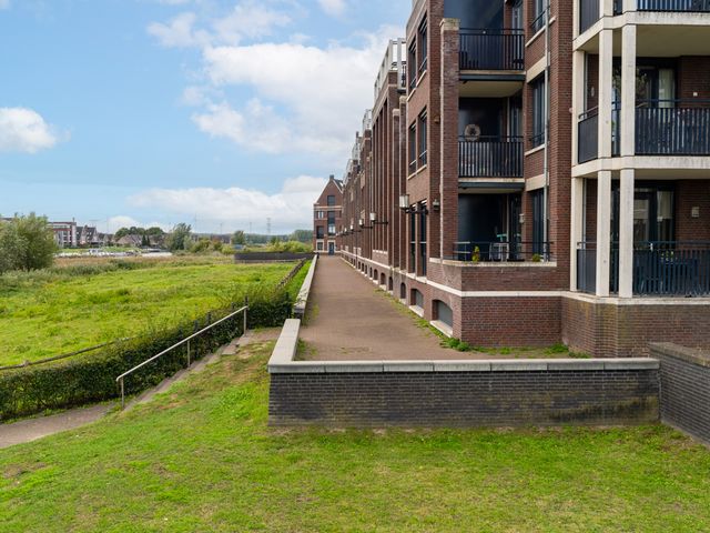 Terreplein 120, Geertruidenberg