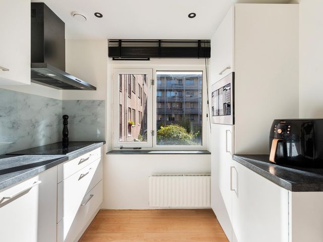 Ruivenplantsoen 100, Rotterdam