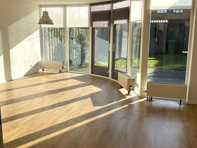 Valetaweg 60, Almere