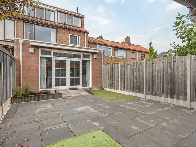 Henriette Roland Holststraat 7, Maassluis