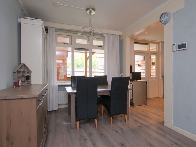 Adriaen Van Ostadestraat 8, Almelo