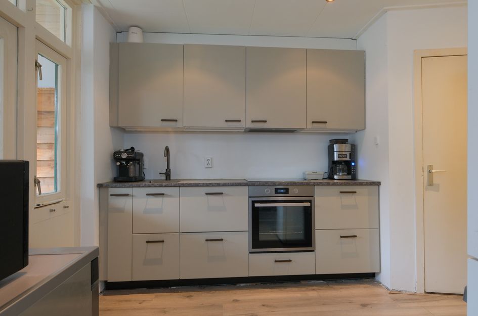 Adriaen Van Ostadestraat 8