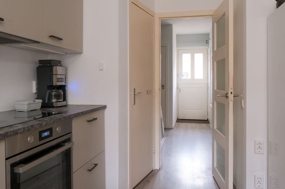 Adriaen Van Ostadestraat 8