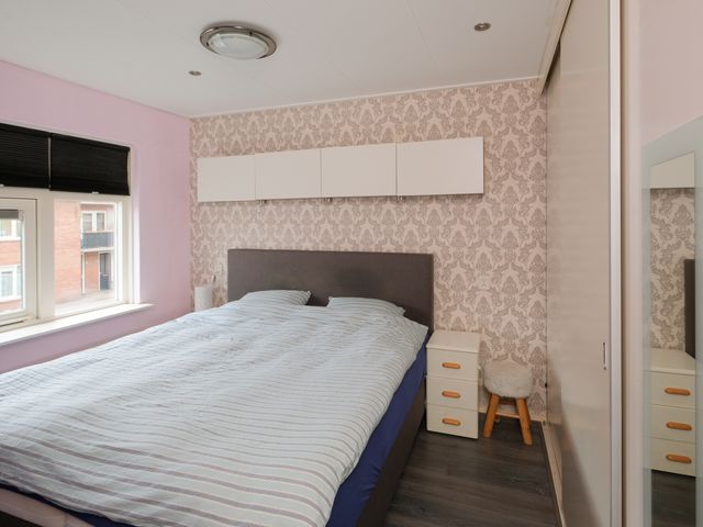 Adriaen Van Ostadestraat 8, Almelo