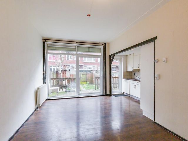 Bas Jungeriusstraat 98A, Rotterdam