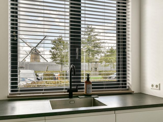 Uiverplein 17, Gouda