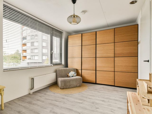 Uiverplein 17, Gouda