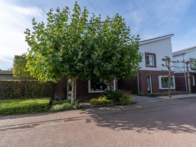 Eijckenhof 2, Oostrum