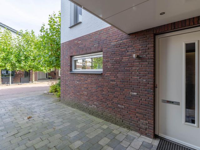 Eijckenhof 2, Oostrum