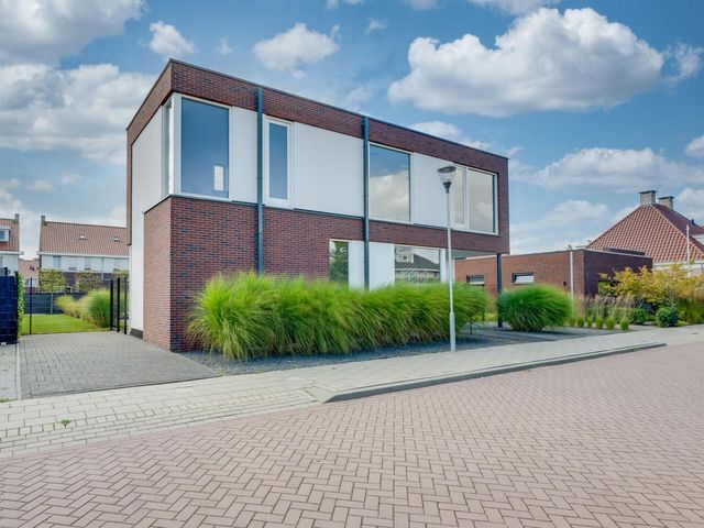 Talingkreek 12, Willemstad