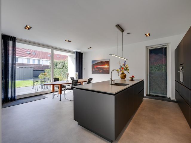 Talingkreek 12, Willemstad