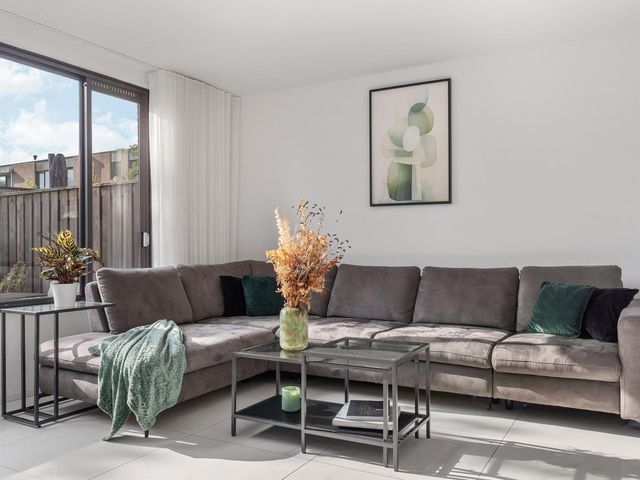 Zaagvisplantsoen 13, Almere