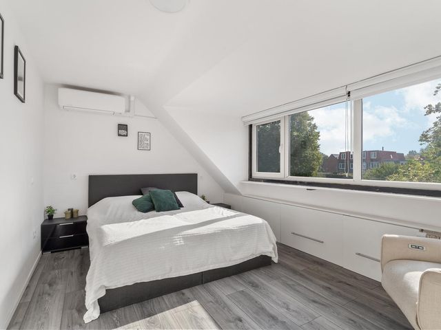 Zaagvisplantsoen 13, Almere