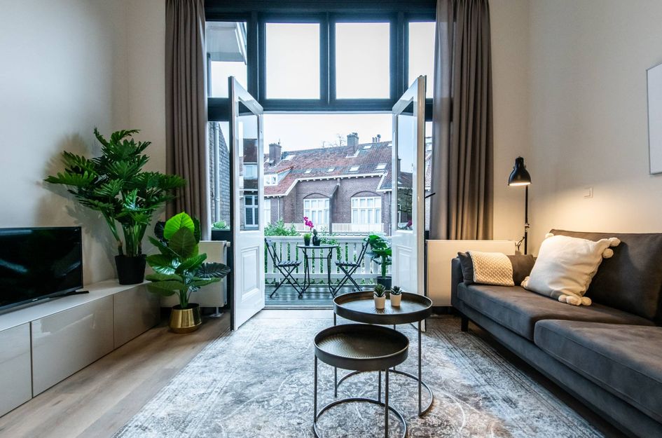 Ramstraat 12B