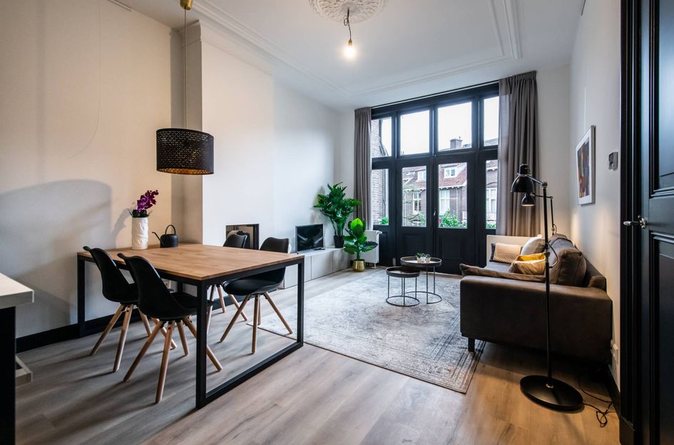 Ramstraat 12B