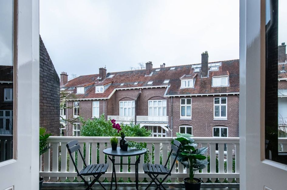 Ramstraat 12B