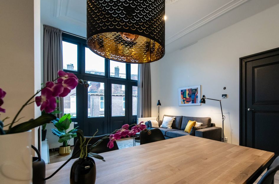 Ramstraat 12B