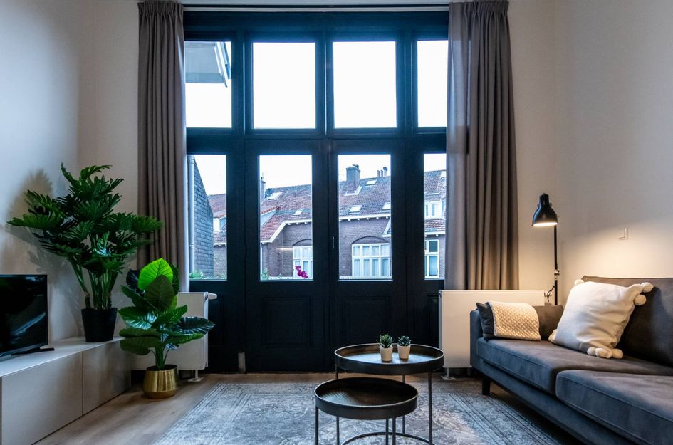 Ramstraat 12B