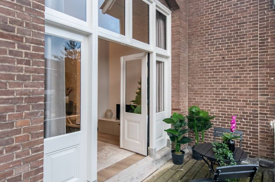 Ramstraat 12B