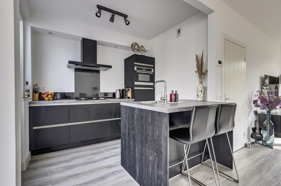 Spaarlingsstraat 1