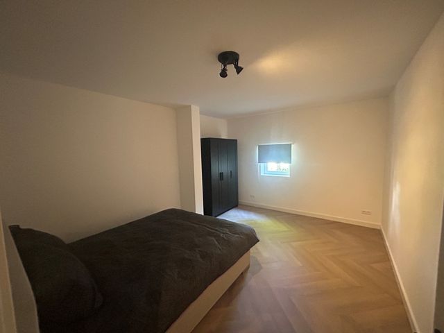 Roo-Valkstraat 23A, Rotterdam