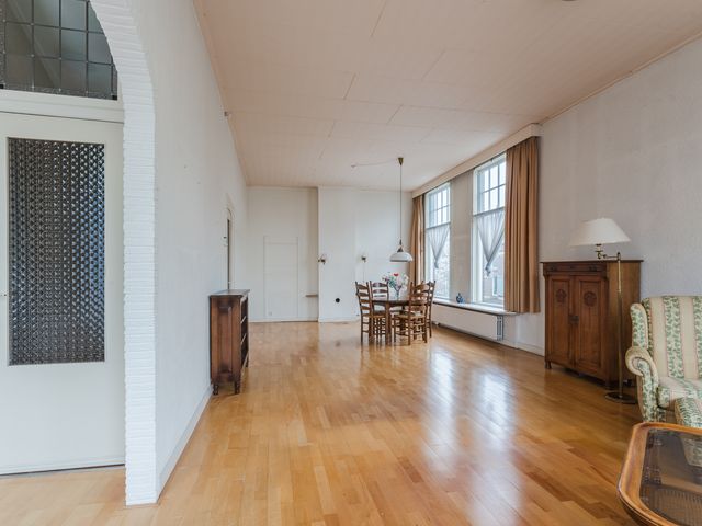 Spoorsingel 2A, Delft