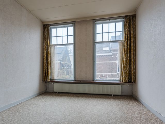 Spoorsingel 2A, Delft